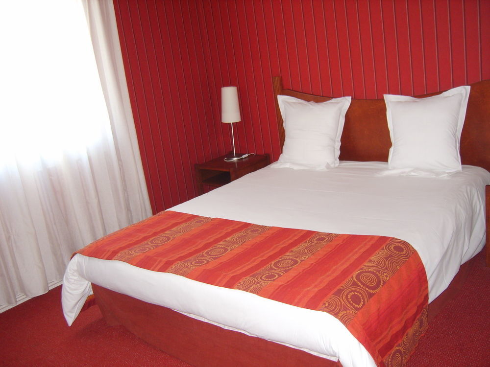 Logis Hotel L'Escargotiere Dijon Sud - Chenôve Zewnętrze zdjęcie