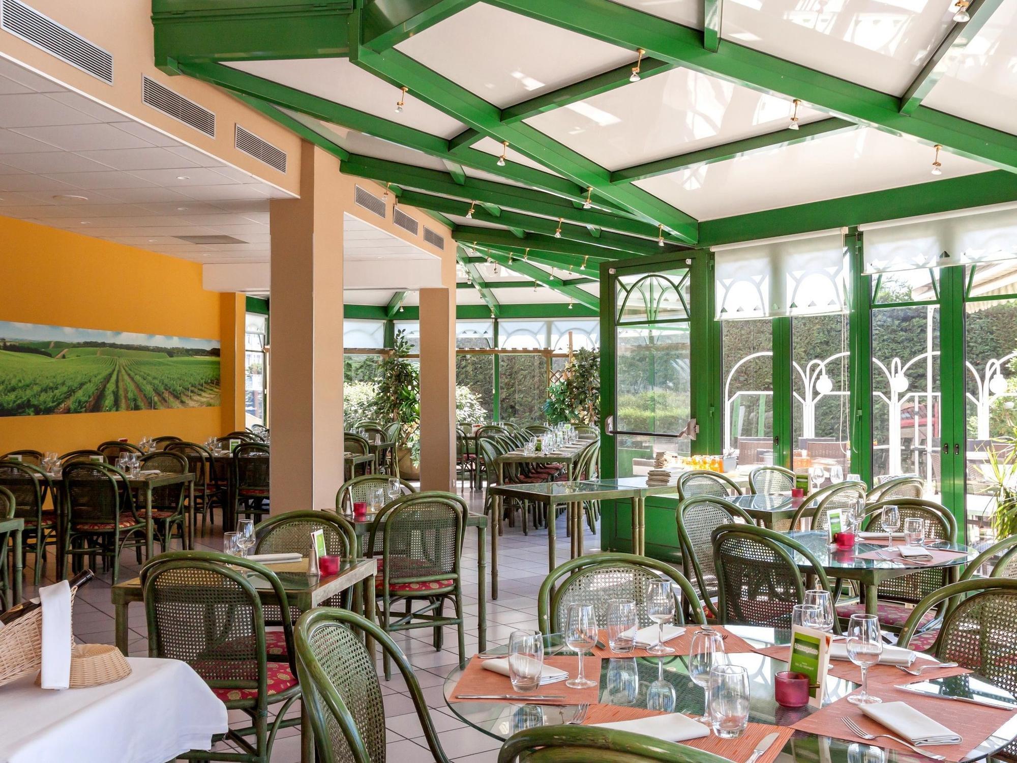 Logis Hotel L'Escargotiere Dijon Sud - Chenôve Zewnętrze zdjęcie