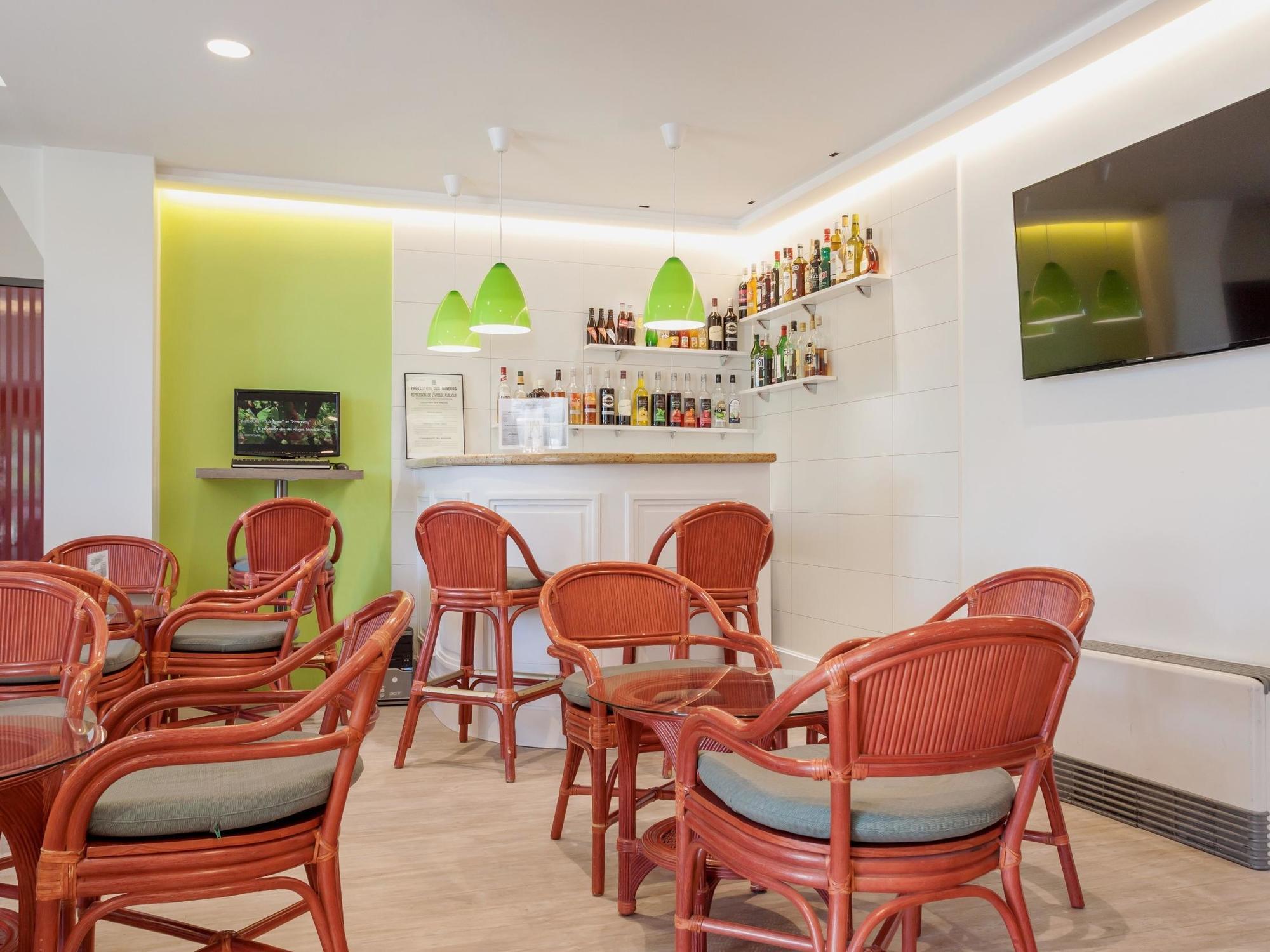 Logis Hotel L'Escargotiere Dijon Sud - Chenôve Zewnętrze zdjęcie